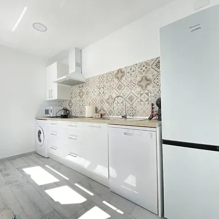 Buhardilla En Calle Ancha, Pleno Centro